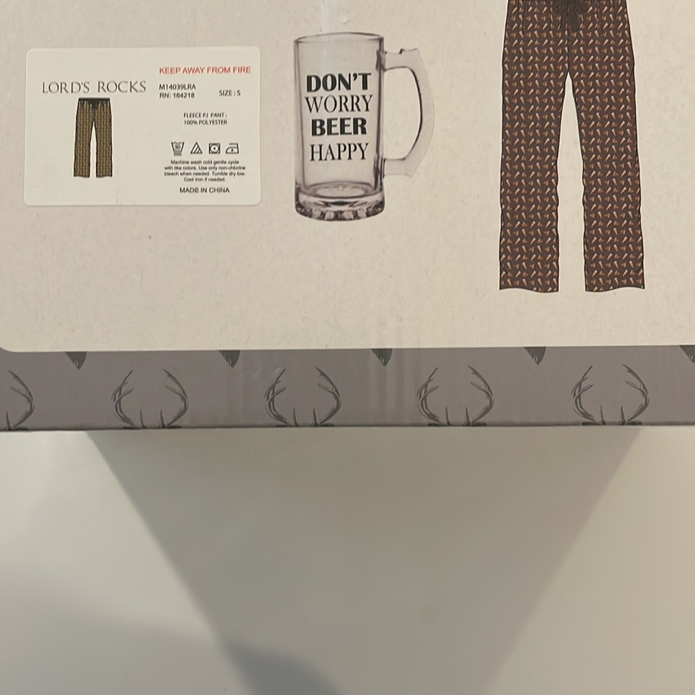 Lord's Rocks Men’s Fleece Pizza Pajamas in size small with Beer Mug ￼ - Picture 4 of 4
